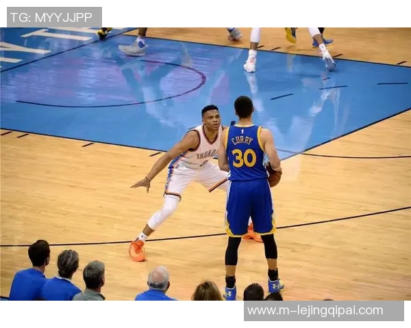 雷霆二少对决水花兄弟谁能在NBA赛场上书写新的传奇篇章 雷霆二少对决水花兄弟谁能在NBA赛场上书写新的传奇篇章